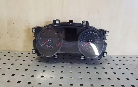 Volkswagen PASSAT B8 Speedometer (instrument cluster) 3G0920941B A2C98996100
