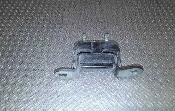 Nissan Qashqai Rear door upper hinge 