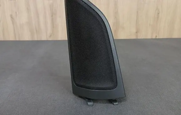 Mercedes-Benz B W246 W242 Front door high frequency speaker 2467200111 A2467200111 A2118200202