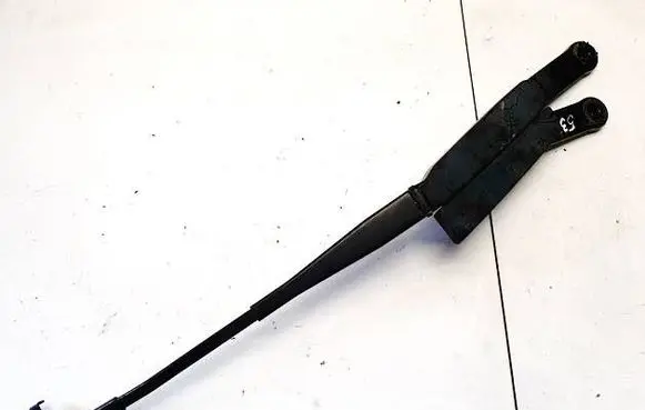 Front wiper blade arm