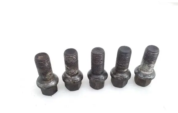 Nuts/bolts