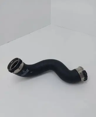 Mercedes-Benz CLS C218 X218 Intercooler hose/pipe A2045286582 CTL40056
