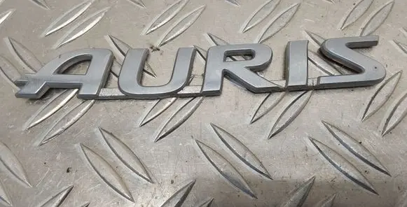 Toyota Auris E180 Manufacturers badge/model letters 