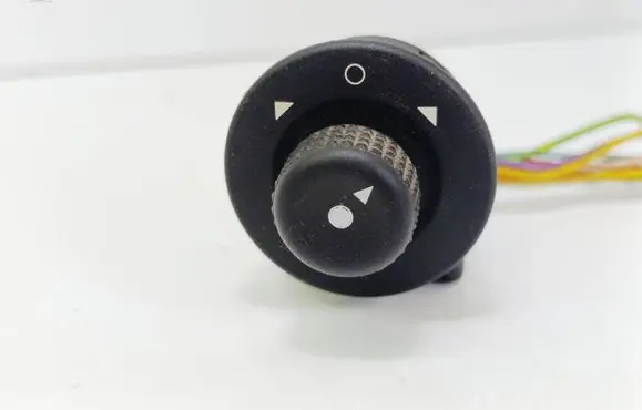 Citroen Xsara Picasso Wing mirror switch 185526