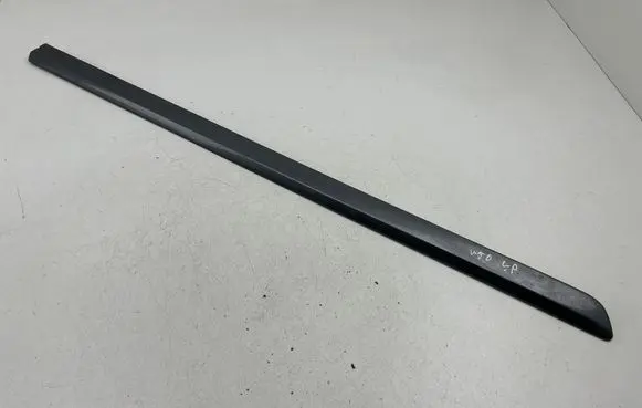 Volvo V50 Front door trim (molding) 08620164 39987036