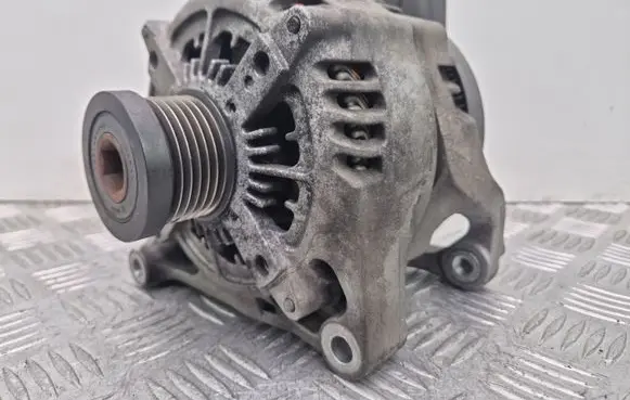 BMW 3 F30 F35 F31 Generator/alternator 7605060