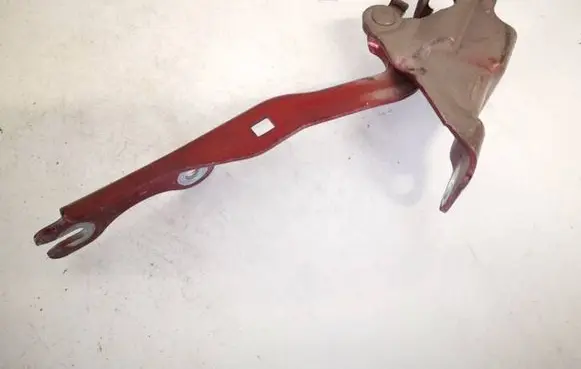 Engine bonnet/hood hinges