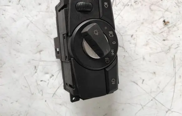 BMW 5 E60 E61 Light switch 6988565