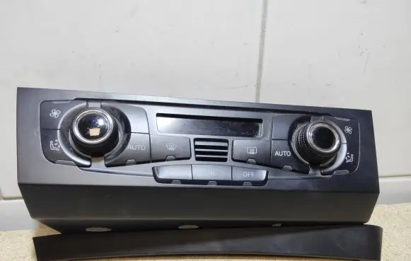 Audi A4 S4 B8 8K Climate control unit 8T2820043AF A2C53345978