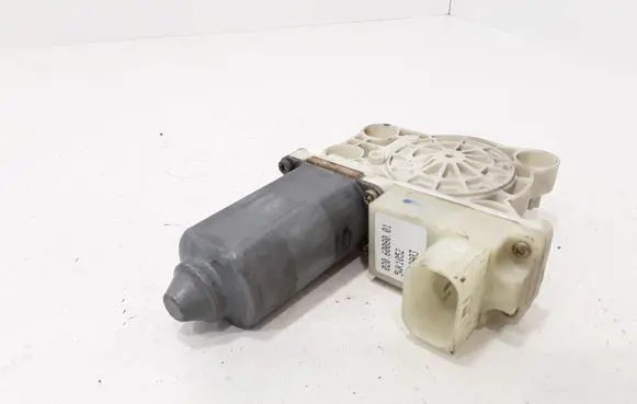 BMW 7 E65 E66 Front door window regulator motor