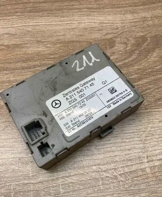 Mercedes-Benz E W211 Gateway control module A2115407145 A2115407245