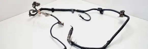 Mazda 3 I Positive cable (battery)