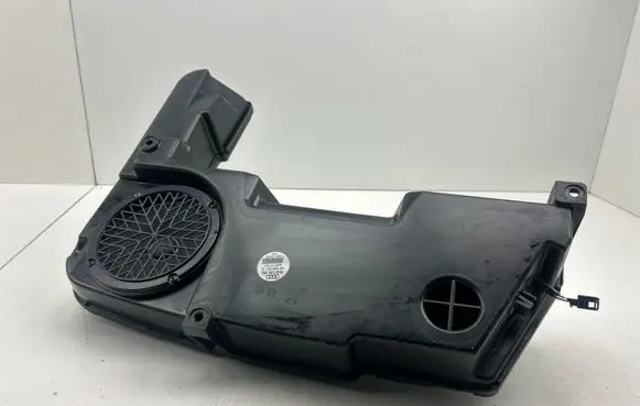 Audi A4 S4 B8 8K Subwoofer speaker 8K9035382