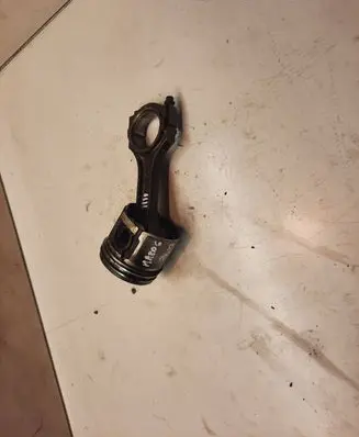 Mazda 6 Piston with connecting rod 5C4