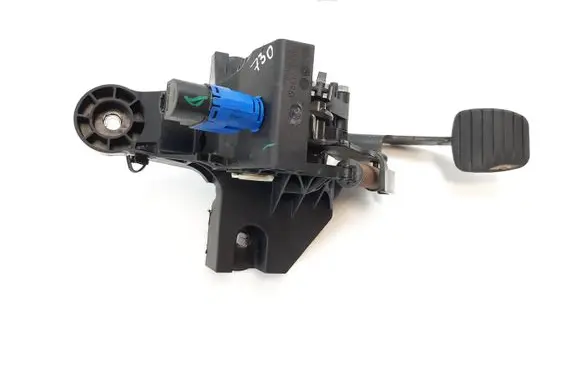 Clutch pedal