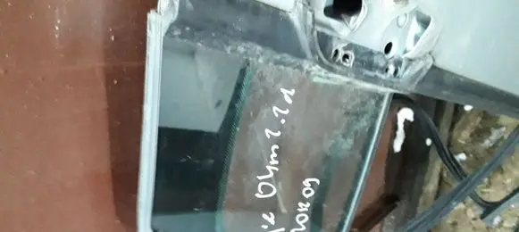 Fiat Ulysse Front door vent window glass four-door 43R000929