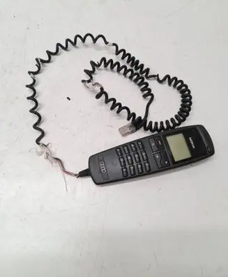 Audi A8 S8 D2 4D Phone 8D0862393 0640105 5004448