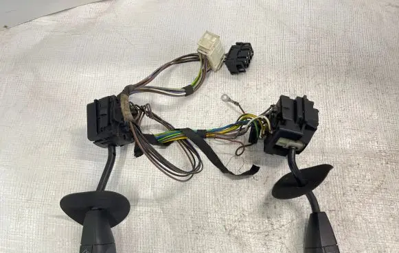 BMW 3 E36 Indicator stalk 13932824
