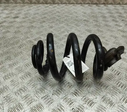 Volkswagen Transporter - Caravelle T6 Rear coil spring 7J0511115D