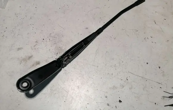 Volvo S60 Front wiper blade arm 30753504