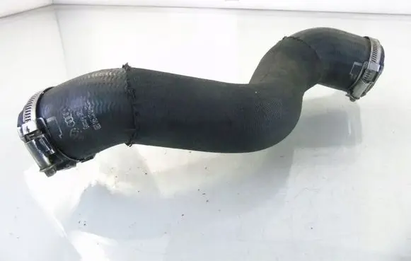 Audi A4 S4 B7 8E 8H Intercooler hose/pipe 8E0145737Q