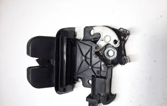 Audi A3 S3 A3 Sportback 8P Tailgate/trunk/boot lock/catch/latch 8P4827505B