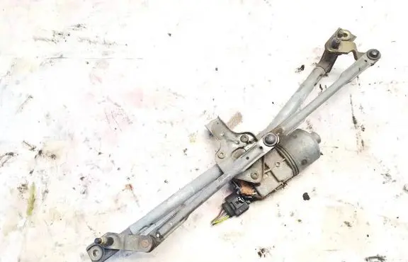 Skoda Fabia Mk1 (6Y) Front wiper linkage and motor