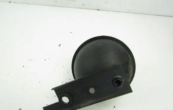 Volkswagen Golf IV Vacuum air tank 