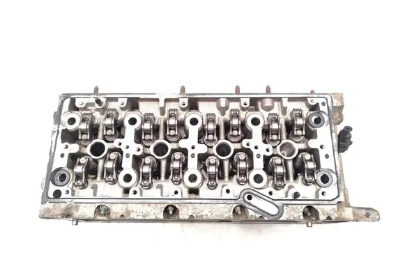 Volkswagen Golf Cross Engine head 04L103373E