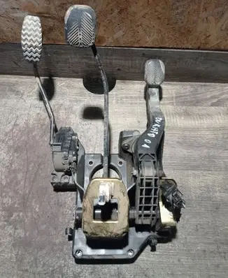 Fiat Ducato Pedal assembly 