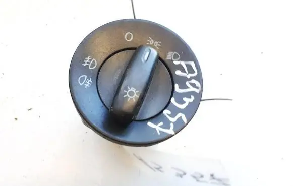 Skoda Octavia Mk2 (1Z) Light switch 1z0941431c 74850-0470000