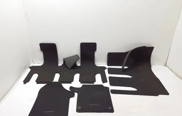 Mercedes-Benz Vito Viano W447 Car floor mat set A4476809300