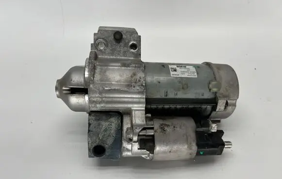 BMW 4 F36 Gran coupe Starter motor 8570846