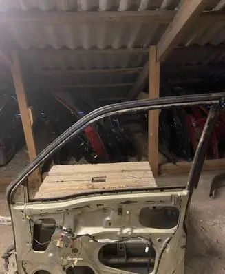 Suzuki Vitara (ET/TA) Front door 