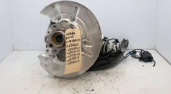 Rear wheel hub