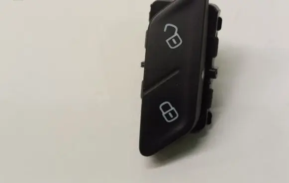 Volkswagen Golf VII Central locking switch button 5G0962125A