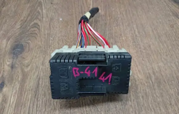 Volvo S60 Fuse module 14C507AB