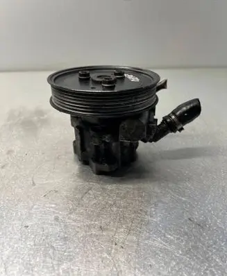 Audi A8 S8 D3 4E Power steering pump 4E0145156B