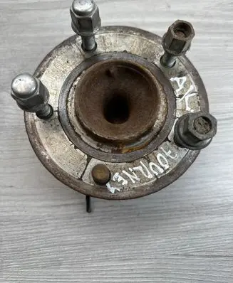 Dodge Journey Rear wheel hub