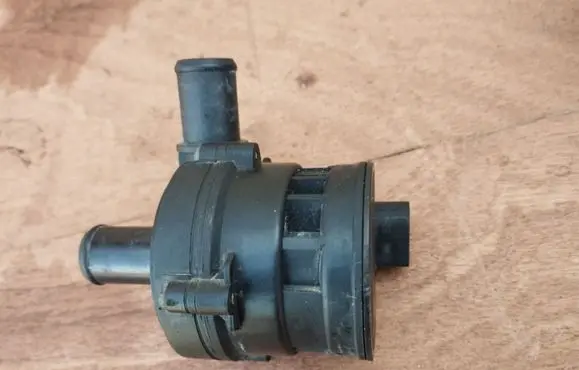 Infiniti EX Electric auxiliary coolant/water pump