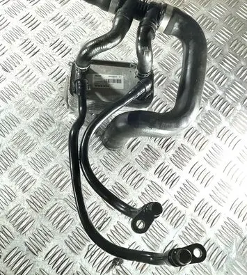 Volvo C70 Gearbox / Transmission oil cooler 31305197 AV617890