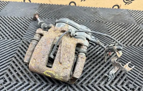 Audi A8 S8 D4 4H Rear brake caliper 4H5AA