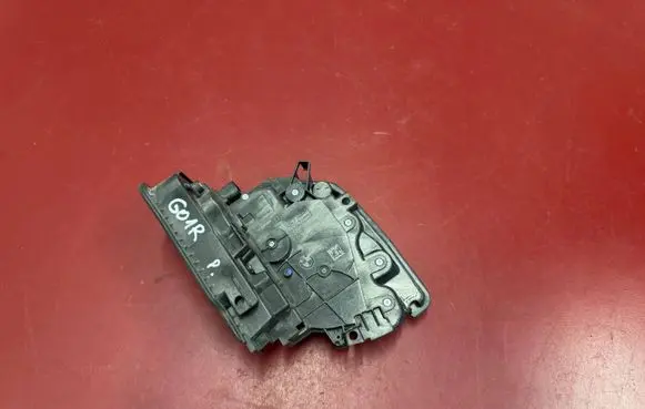 BMW X3 G01 Front door lock 9492094 51219492094