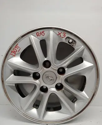 Hyundai i30 R15 alloy rim 