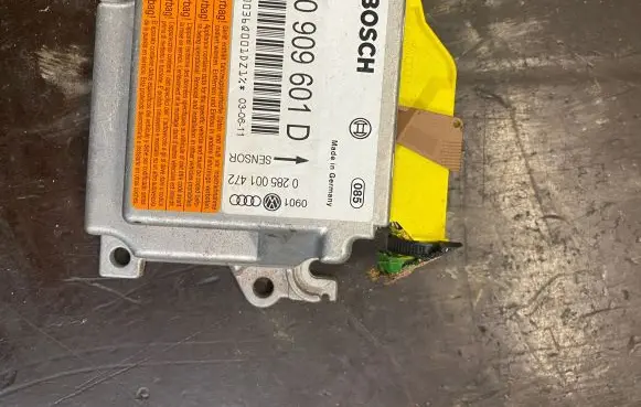 Volkswagen Phaeton Airbag control unit/module 3D0909601D