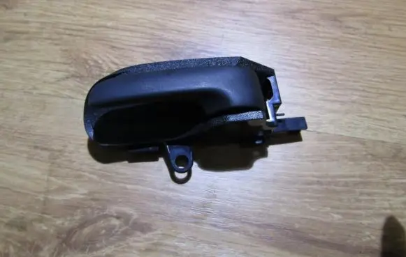Toyota Aygo AB10 Front door interior handle