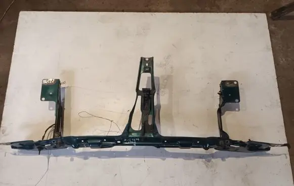 Audi 80 90 S2 B4 Top upper radiator support slam panel 