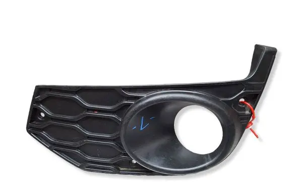 Iveco Daily 6th gen Front fog light trim/grill S26279157 5801562216
