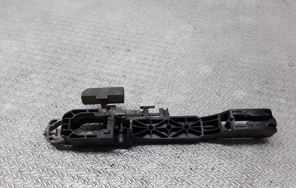 Renault Espace IV Front door exterior handle/bracket 8200004747