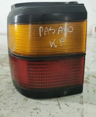 Volkswagen PASSAT B3 Rear/tail lights 333945257